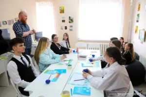 У Гродне з'явіўся цэнтр, дружалюбны да падлеткаў — адказваюць на пытанні аб палавым жыцці і лудаманіі У Гродне з'явіўся цэнтр, дружалюбны да падлеткаў — адказваюць на пытанні аб палавым жыцці і лудаманіі