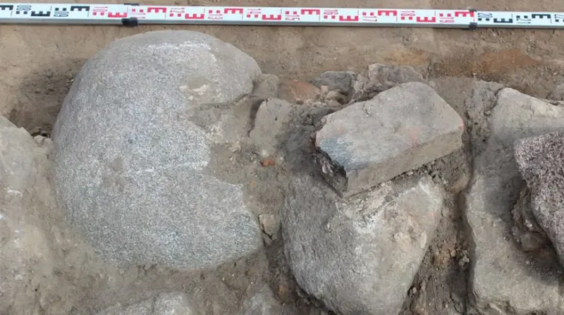 У Ізабеліне знайшлі бутэльку XVIII стагоддзя - гэта значыць, тут актыўна ішоў гандаль