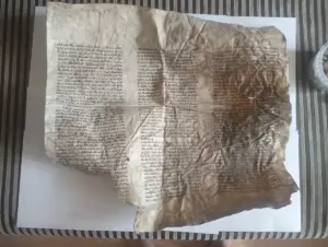 Навагрудскі мастак прадставіў фрагмент старажытнага пергамента  