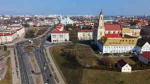 Блогерка паказала «сакрэтную» аглядную пляцоўку ў Гродне — праз дзень яе закрылі (абноўлена) панорама Гродно бернардинский костел