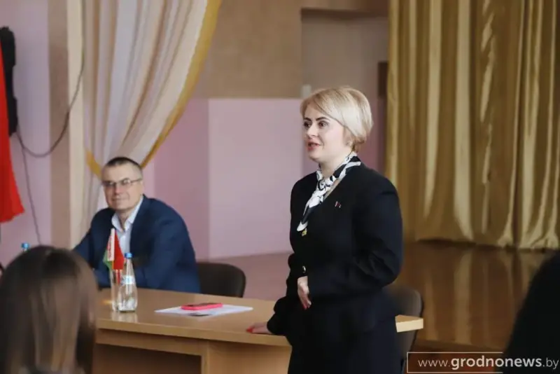 Галоўрэд "Гродзенскай праўды" ў асабістым акаўнце змагаецца з "натаўскімі наймітамі", а публічна - будуе масты з Польшчай