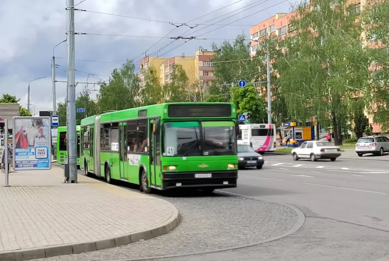 На выпускны ў Гродне зменяць рух транспарту. Як менавіта? Общественный транспорт в Гродно. Фото из архива Hrodna.life