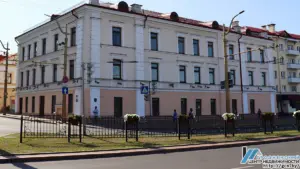 У цэнтры Гродна можна арандаваць цэлы каралеўскі палац. Што там можа з'явіцца? Баториевка