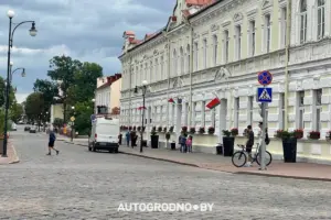 На ўчастку вуліцы Ажэшкі цалкам забаранілі паркоўку Ожешко