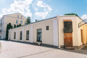“Контэ” хоча ўзвесці ў цэнтры Гродна новы будынак. Гараджане змогуць выказацца