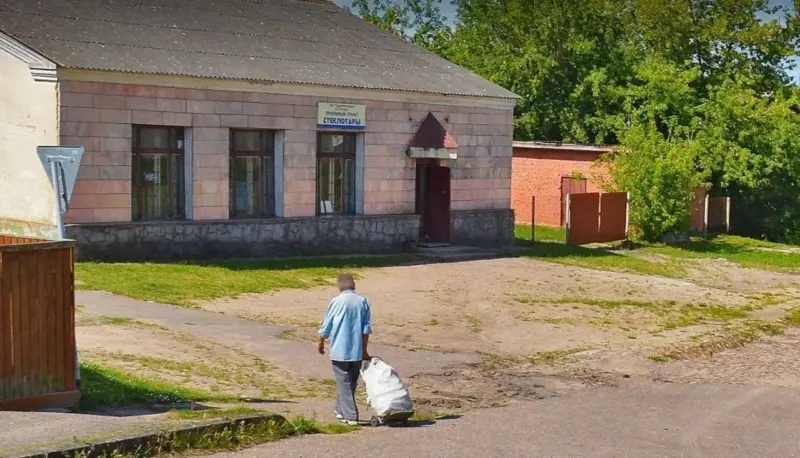 У Гродне можна ўзяць у арэнду пункт прыёму шклотары недалёка ад могілак У Гродне можна ўзяць у арэнду пункт прыёму шклотары недалёка ад могілак