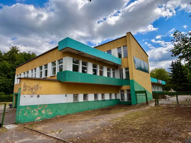 Аквапарк, гатэль ці школа веславання? У Лідзе прадаюць «Дом паляўнічага і рыбалова», а гараджане ўжо прыдумалі, як яго выкарыстоўваць Аквапарк, гатэль ці школа веславання? У Лідзе прадаюць «Дом паляўнічага і рыбалова», а гараджане ўжо прыдумалі, як яго выкарыстоўваць