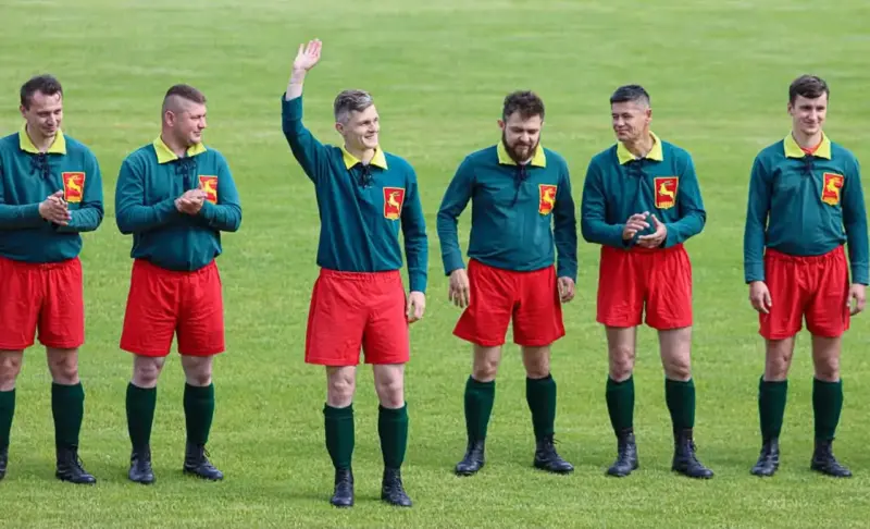 Гродзенцы хочуць выкупіць з аўкцыёну даваенны здымак футбольнай каманды WKS Grodno